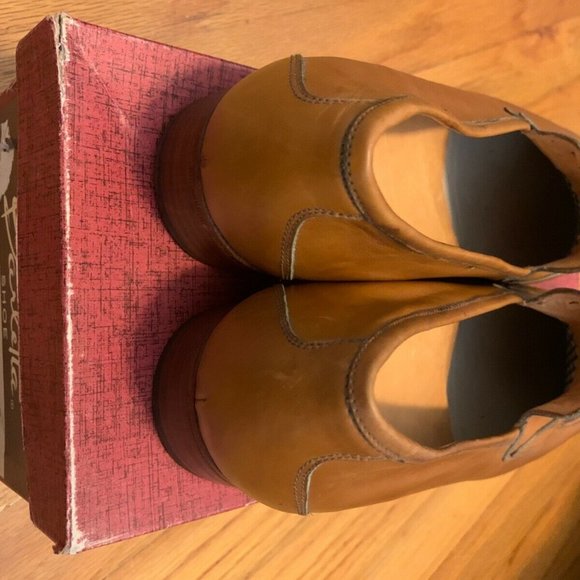 NEVER WORN Bally Italia Men’s Size 11 N main image 4